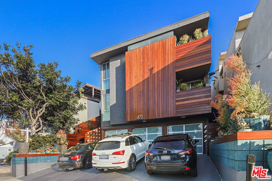 Property photo for 472 Rosecrans Avenue, Manhattan Beach, CA