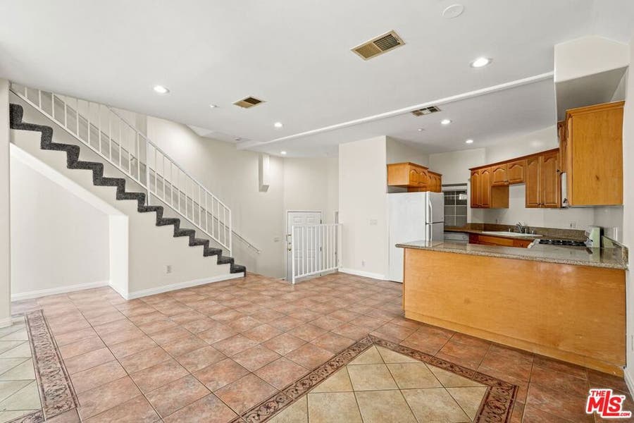 Property photo for 1201 Viola Avenue, #104, Glendale, CA