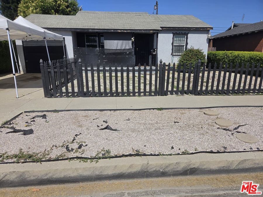 Property photo for 413 N Broadacres Avenue, Compton, CA