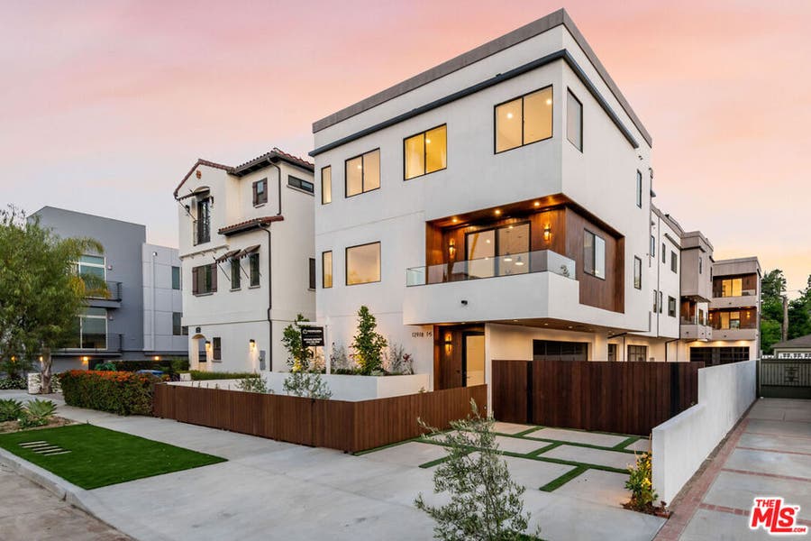 Property photo for 4326 Serene Place, #4, Studio City, CA