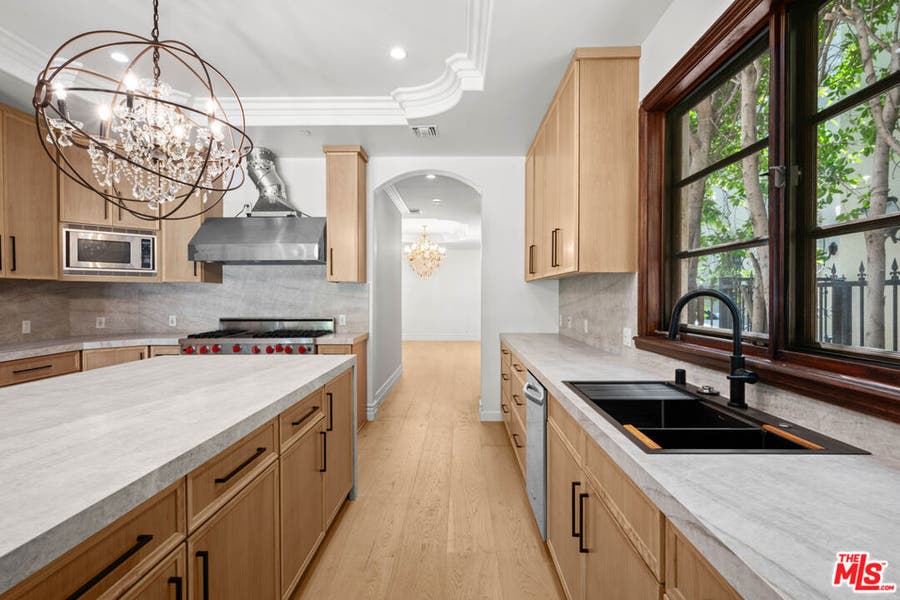 Property photo for 119 N Maple Drive, Beverly Hills, CA