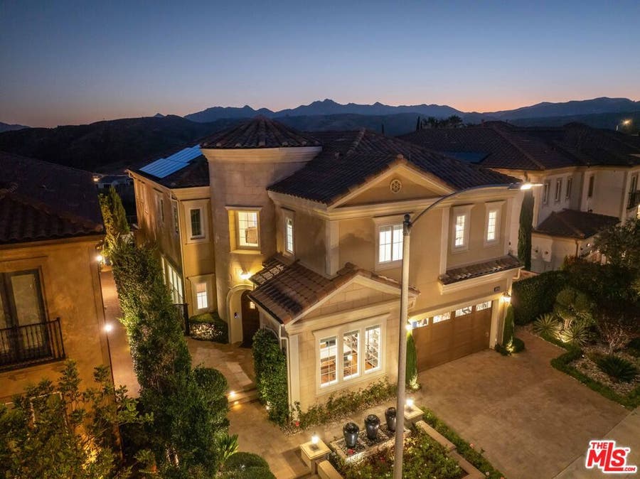 Property photo for 12023 N Ricasoli Way, Porter Ranch, CA