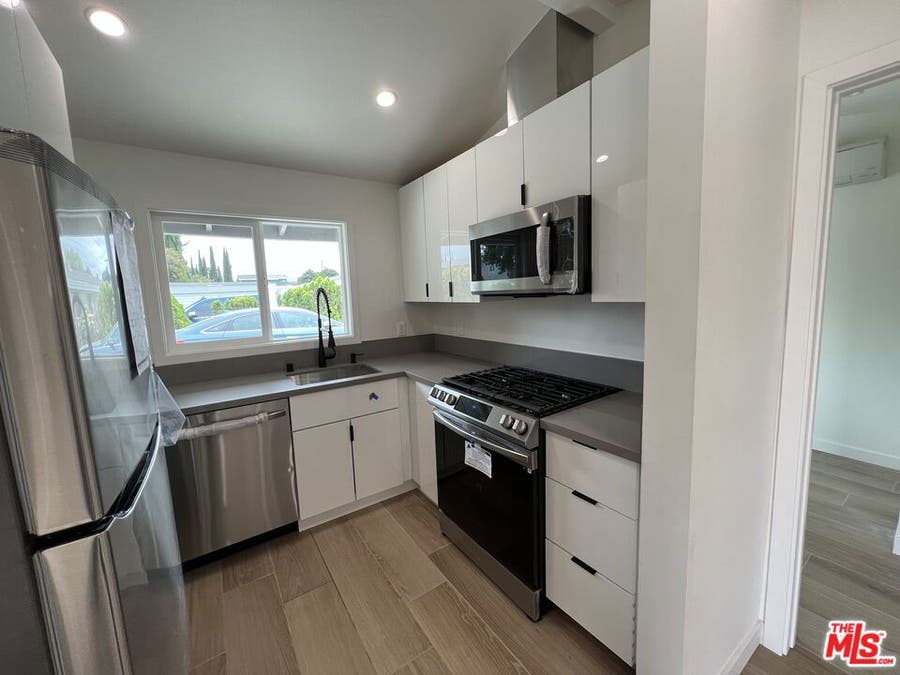 Property photo for 6503 GEYSER Avenue, Reseda, CA