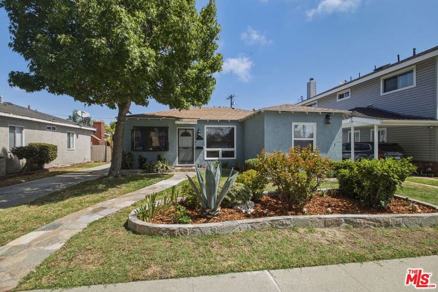 Property photo for 801 W Columbia Street, Long Beach, CA