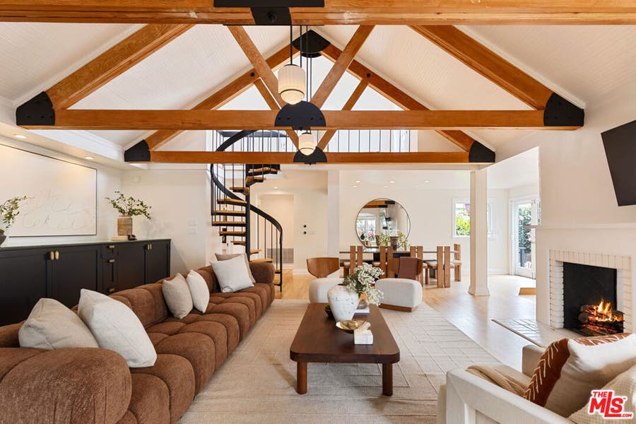 Property photo for 12 Rose Avenue, Los Angeles, CA