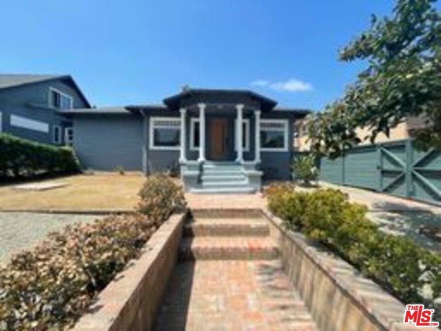 Property photo for 821 N Harvard Boulevard, Los Angeles, CA
