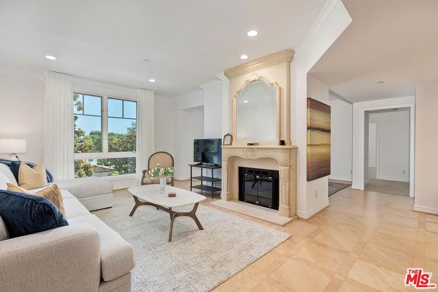 Property photo for 430 N Oakhurst Drive, #202, Beverly Hills, CA