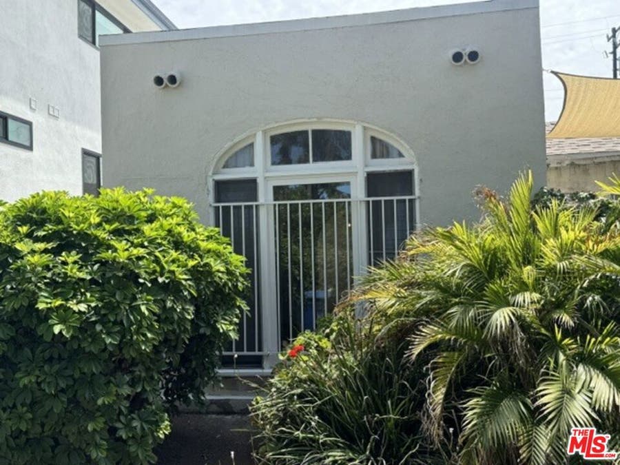 Property photo for 944 Havenhurst Drive, West Hollywood, CA
