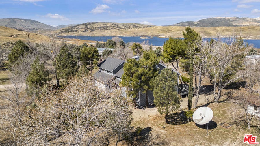Property photo for 34315 Lancaster Road, Lancaster, CA
