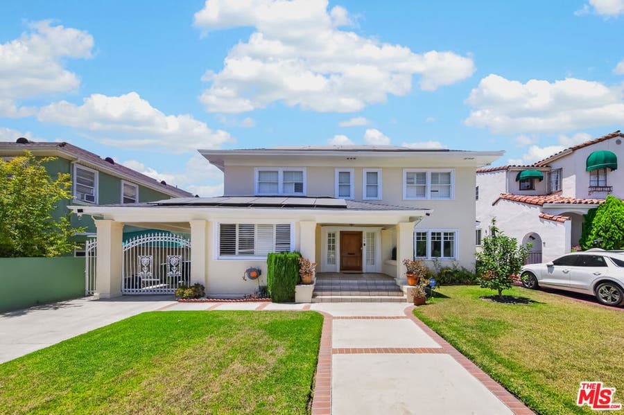 Property photo for 1057 S Gramercy Place, Los Angeles, CA