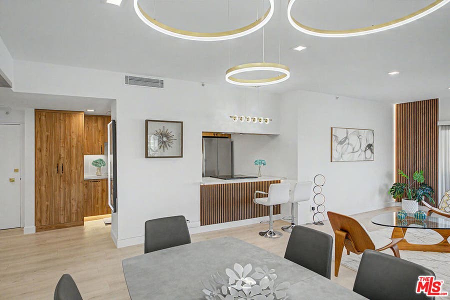 Property photo for 1155 N Brand Boulevard, #606, Glendale, CA