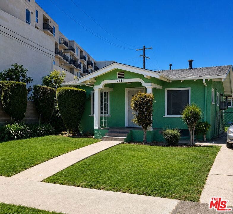 Property photo for 2531 S Sycamore Avenue, Los Angeles, CA