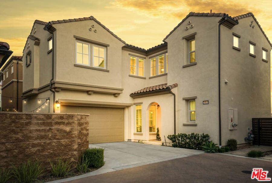 Property photo for 20818 W Bur Oak Circle, Porter Ranch, CA