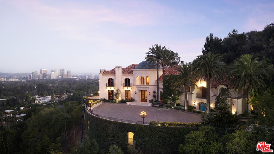 Property photo for 10066 Cielo Drive, Los Angeles, CA
