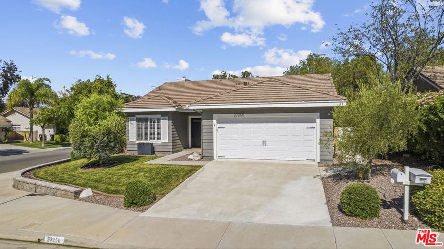 Property photo for 27250 Ellison Way, Valencia, CA