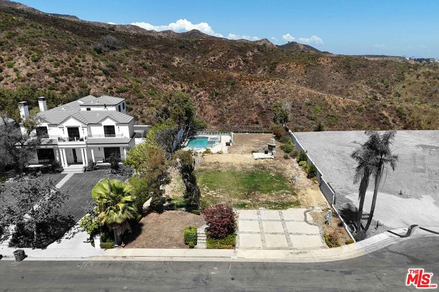 Property photo for 1467 Via Cresta, Los Angeles, CA