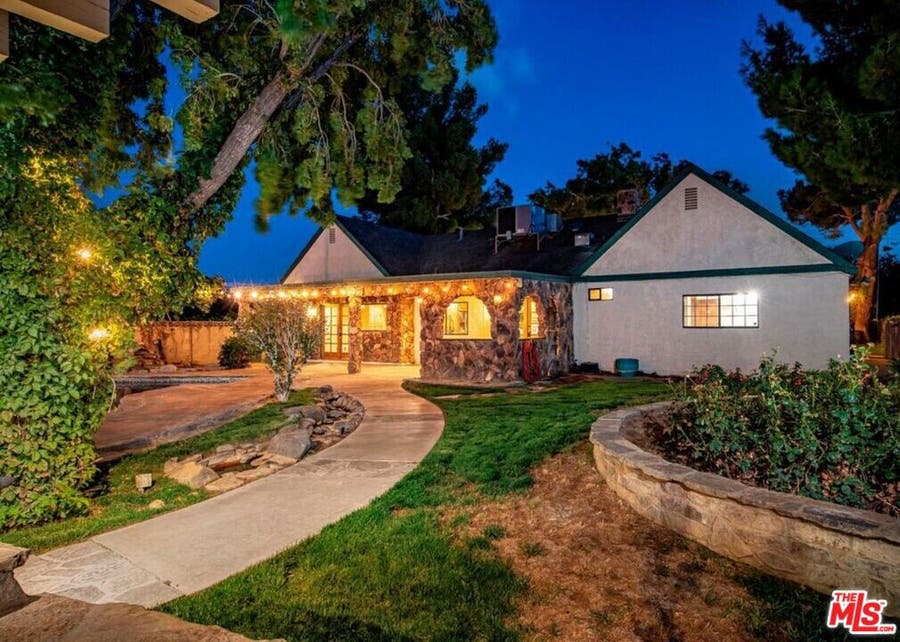 Property photo for 4725 W Avenue M6, Lancaster, CA