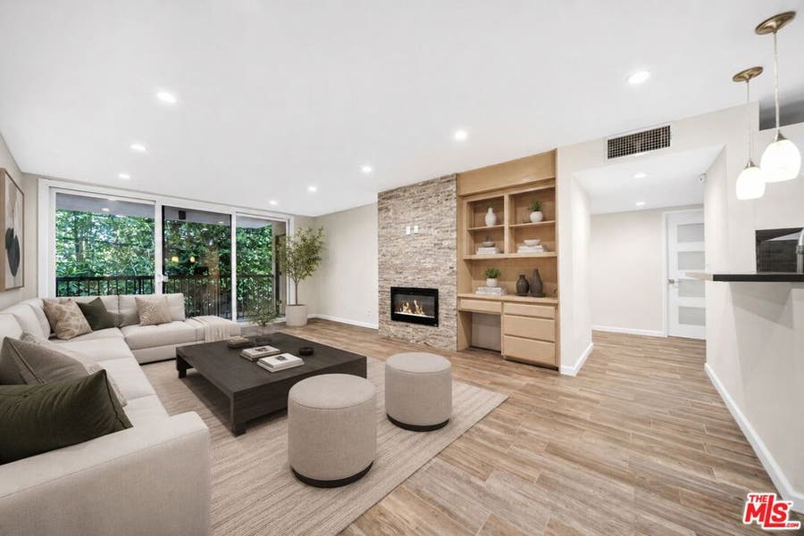 Property photo for 911 N Kings Road, #112, West Hollywood, CA