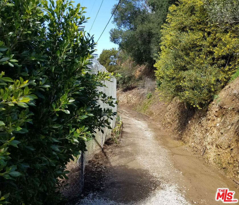 Property photo for 1552 Reseda Boulevard, Pacific Palisades, CA