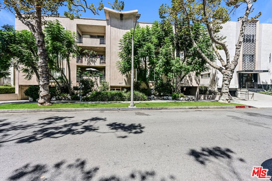 Property photo for 237 N Almont Drive, #303, Beverly Hills, CA