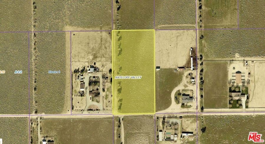 Property photo for 187 Avenue E-4, Lancaster, CA