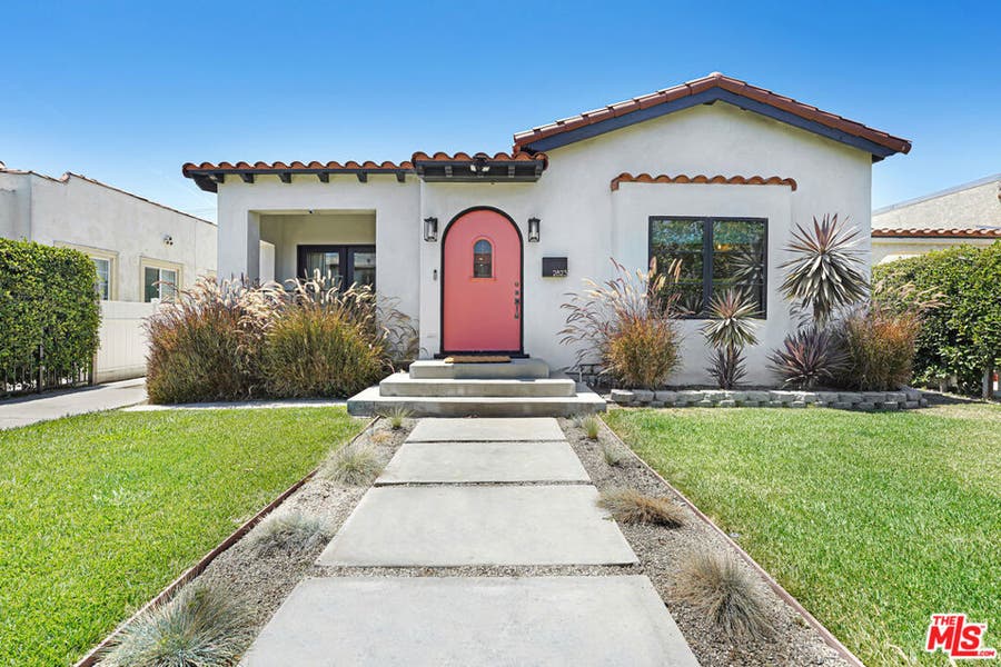Property photo for 2823 S Bronson Avenue, Los Angeles, CA
