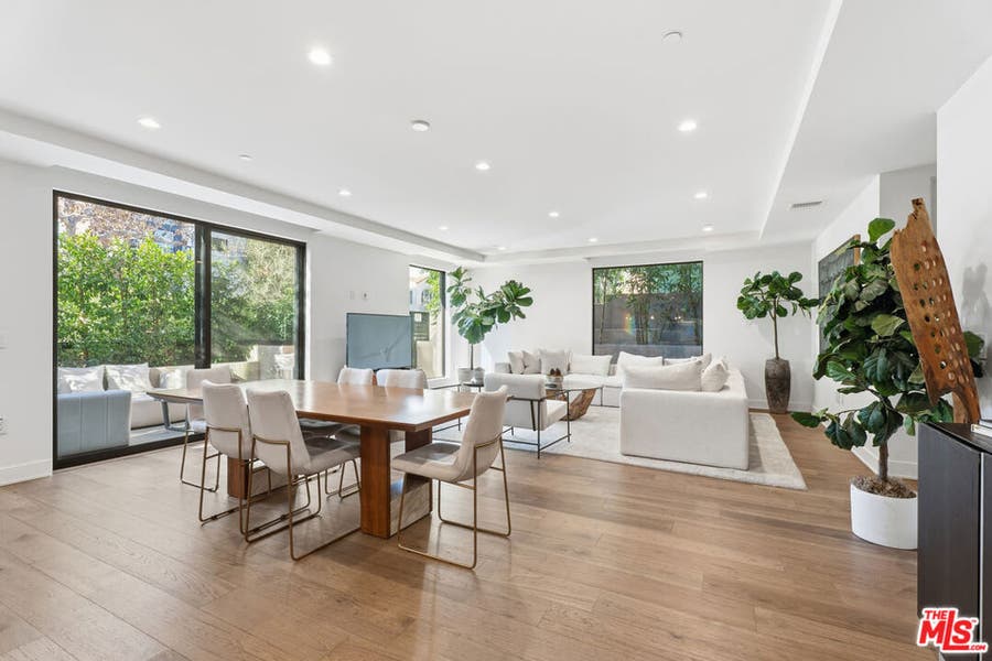 Property photo for 725 N Croft Avenue, #103, Los Angeles, CA