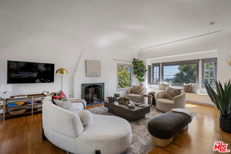 Property photo for 2614 Rutherford Drive, Los Angeles, CA