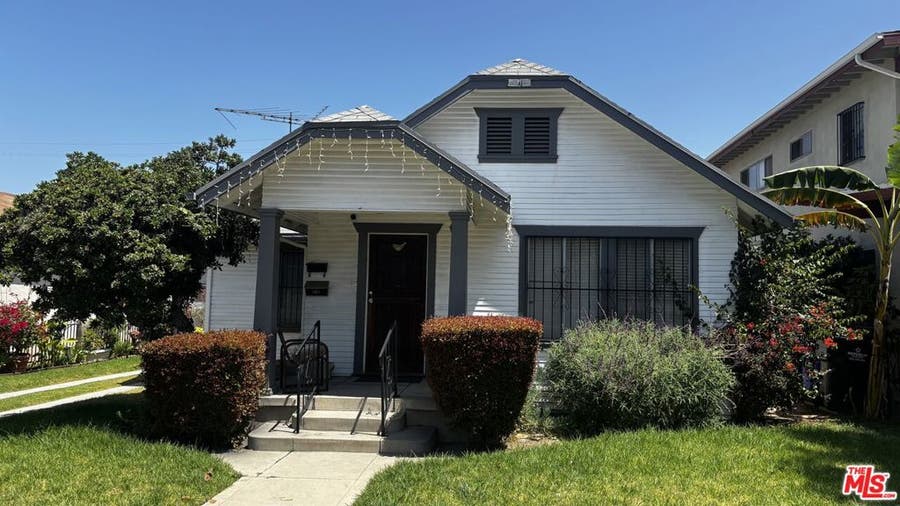 Property photo for 313 W Buckthorn Street, Inglewood, CA