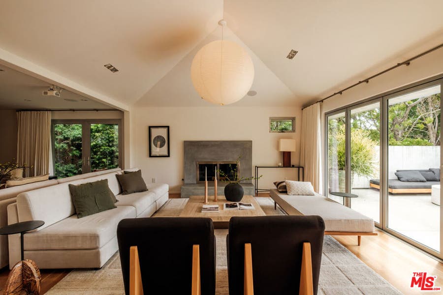Property photo for 558 Stassi Lane, Santa Monica, CA