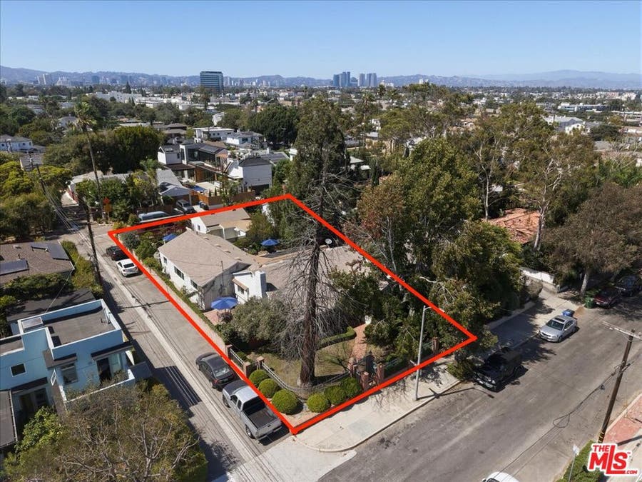 Property photo for 11359 Biona Drive, Los Angeles, CA