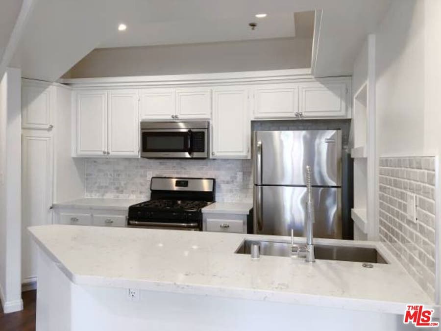 Property photo for 12712 MOORPARK Street, #103, Studio City, CA