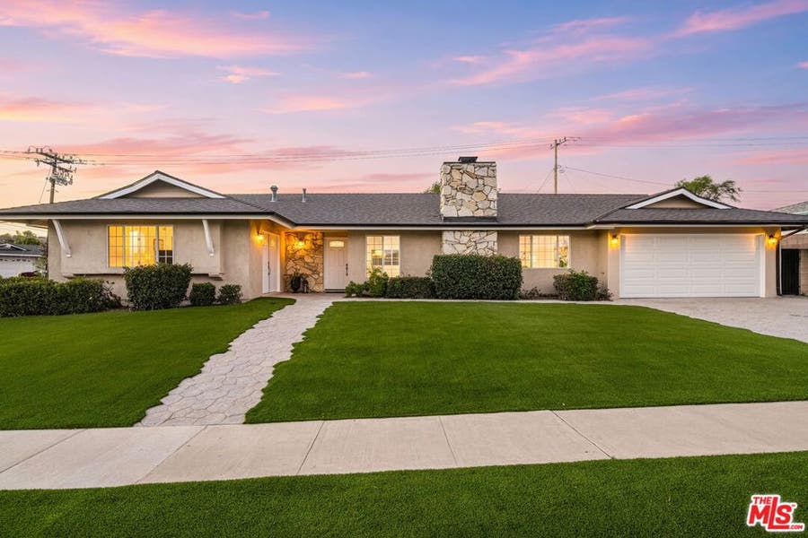 Property photo for 91 W Gainsborough Road, Thousand Oaks, CA