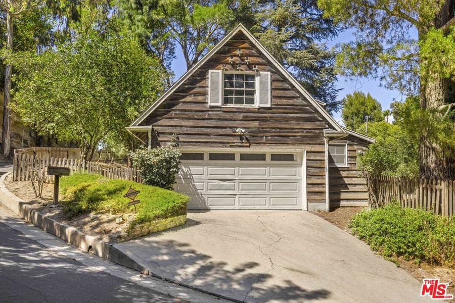 Property photo for 14807 Round Valley Drive, Sherman Oaks, CA