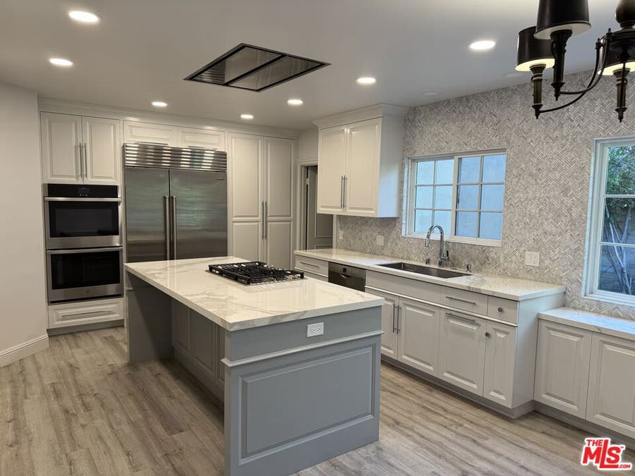 Property photo for 519 N Rexford Drive, Beverly Hills, CA