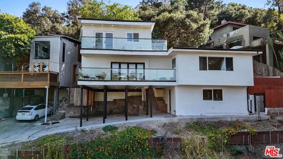 Property photo for 6900 Treasure Trail, Los Angeles, CA