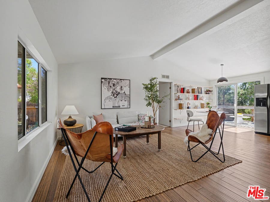 Property photo for 1161 Comanche, Topanga, CA