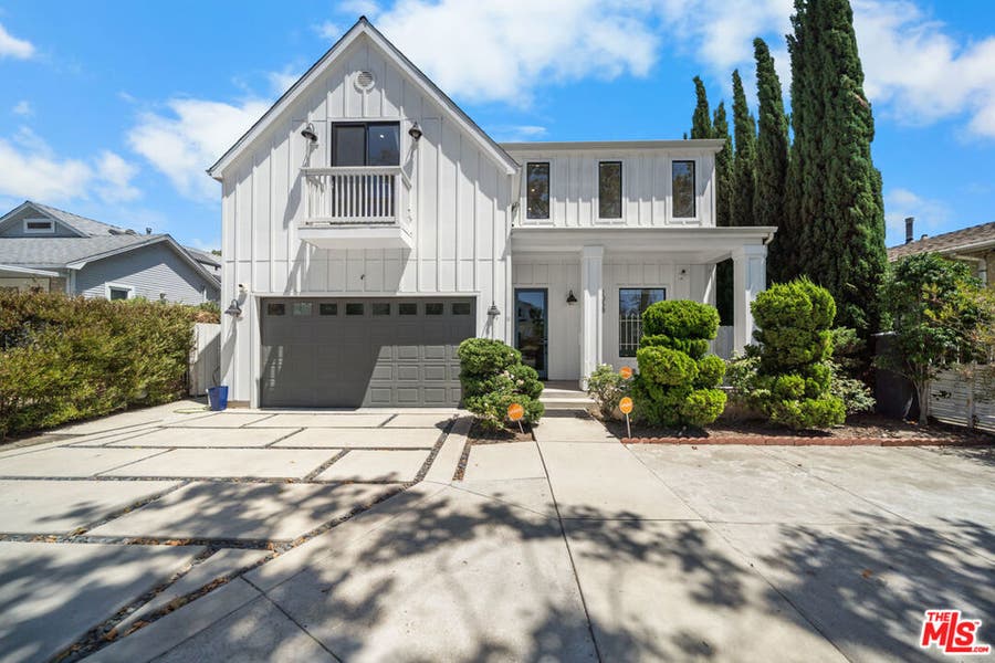 Property photo for 1058 S Plymouth Boulevard, Los Angeles, CA