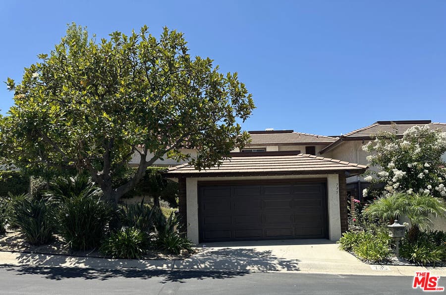 Property photo for 735 Galaxy Heights Drive, La Canada Flintridge, CA