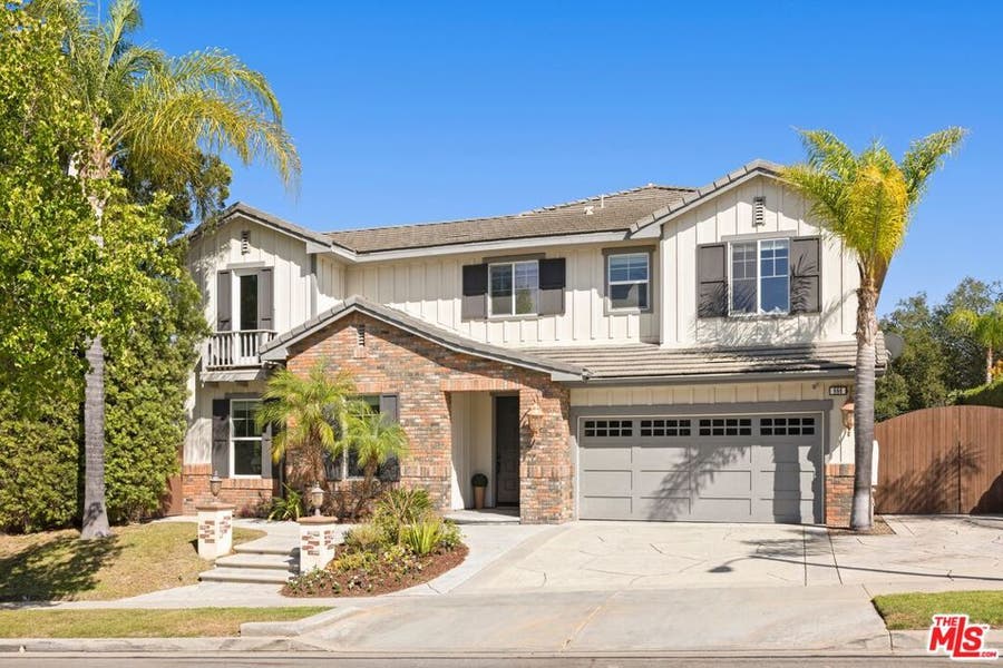 Property photo for 886 Hemlock Ridge Court, Simi Valley, CA