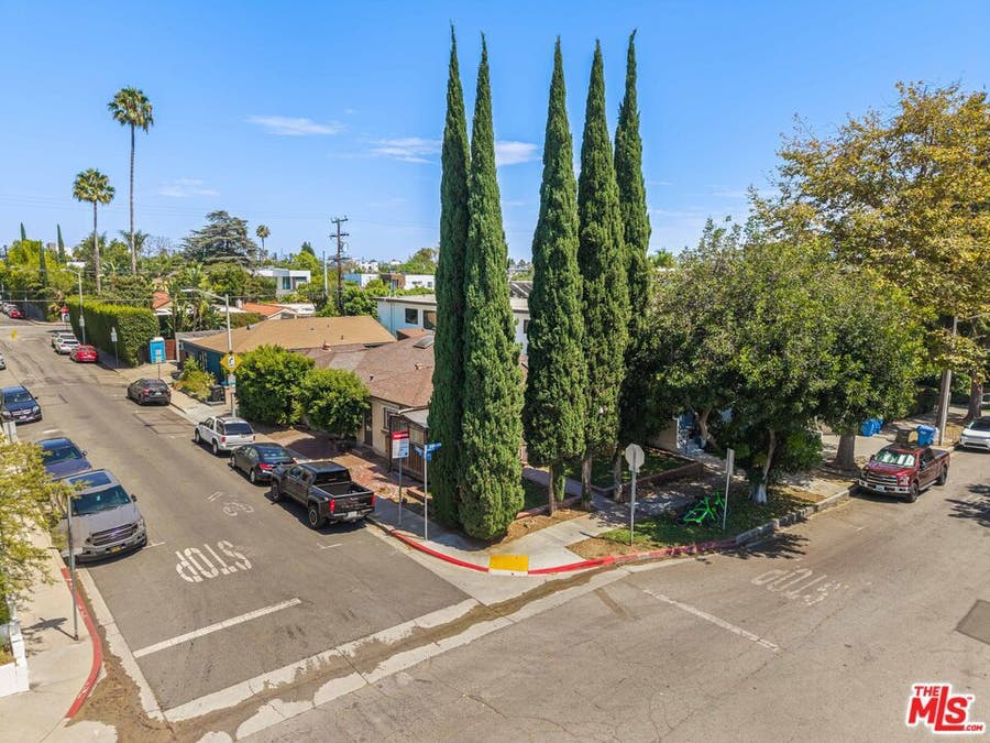 Property photo for 954 Havenhurst Drive, West Hollywood, CA