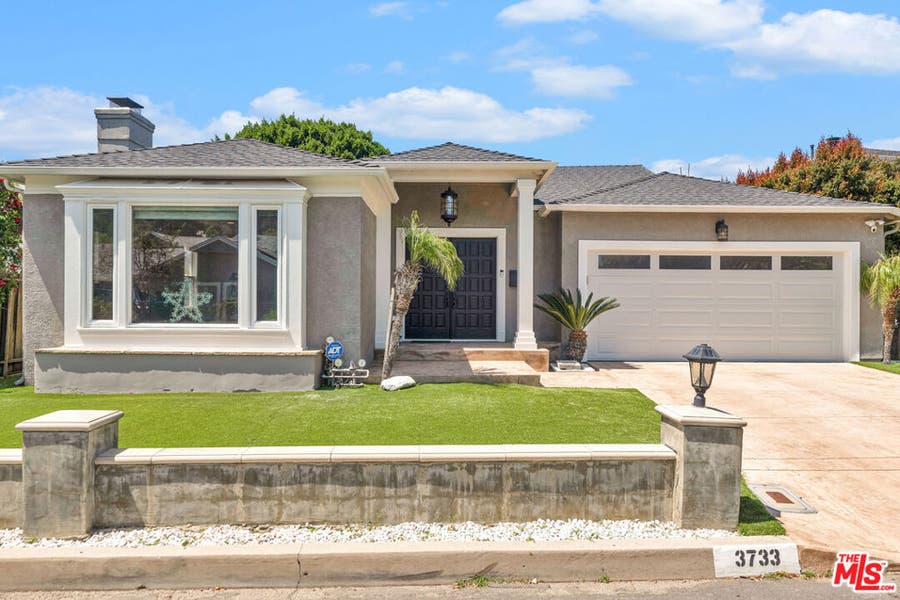 Property photo for 3733 Willowcrest Avenue, Studio City, CA