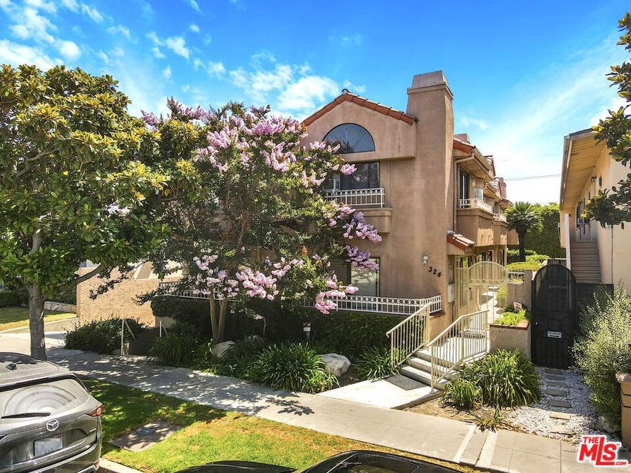 Property photo for 324 S Doheny Drive, Beverly Hills, CA