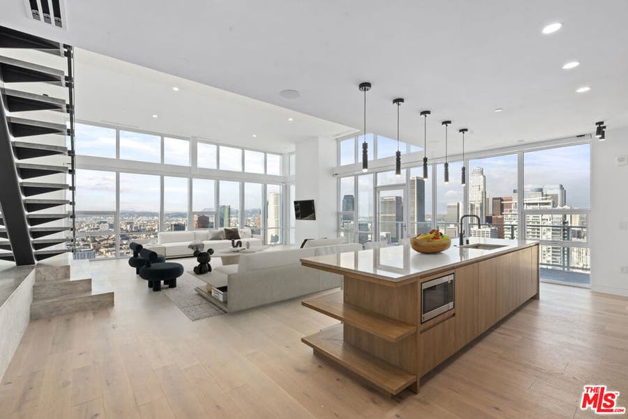 Property photo for 230 W Olympic Boulevard, #PH 2, Los Angeles, CA