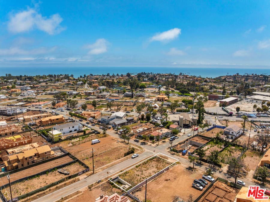 Property photo for 900 Fiske Street, Pacific Palisades, CA