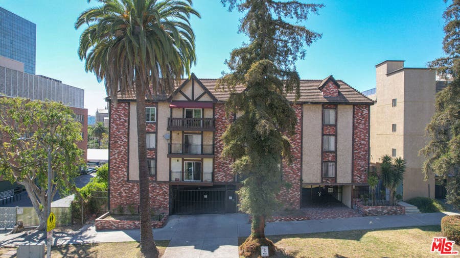 Property photo for 525 La Fayette Park Place, #115, Los Angeles, CA
