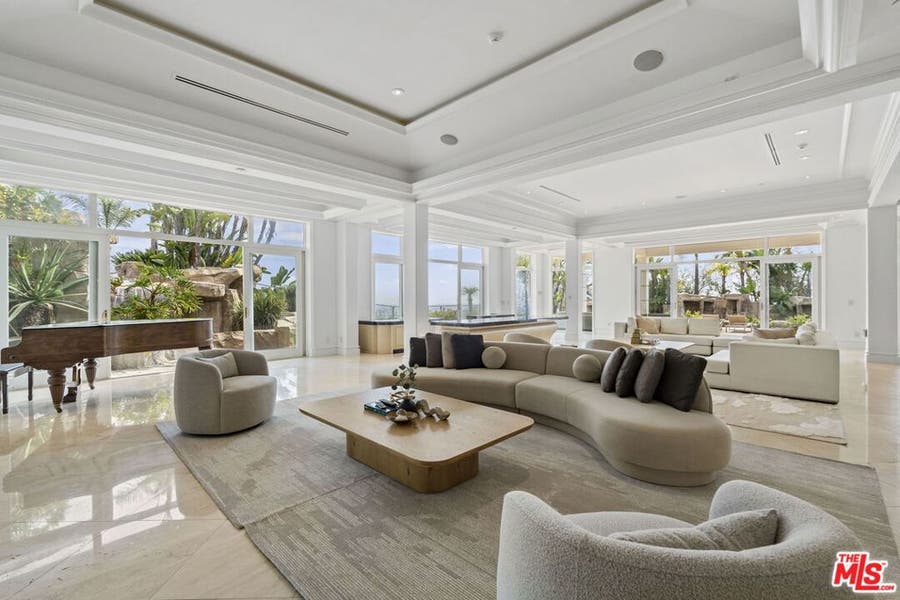 Property photo for 360 TROUSDALE Place, Beverly Hills, CA