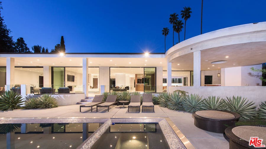 Property photo for 900 N HILLCREST Road, Beverly Hills, CA
