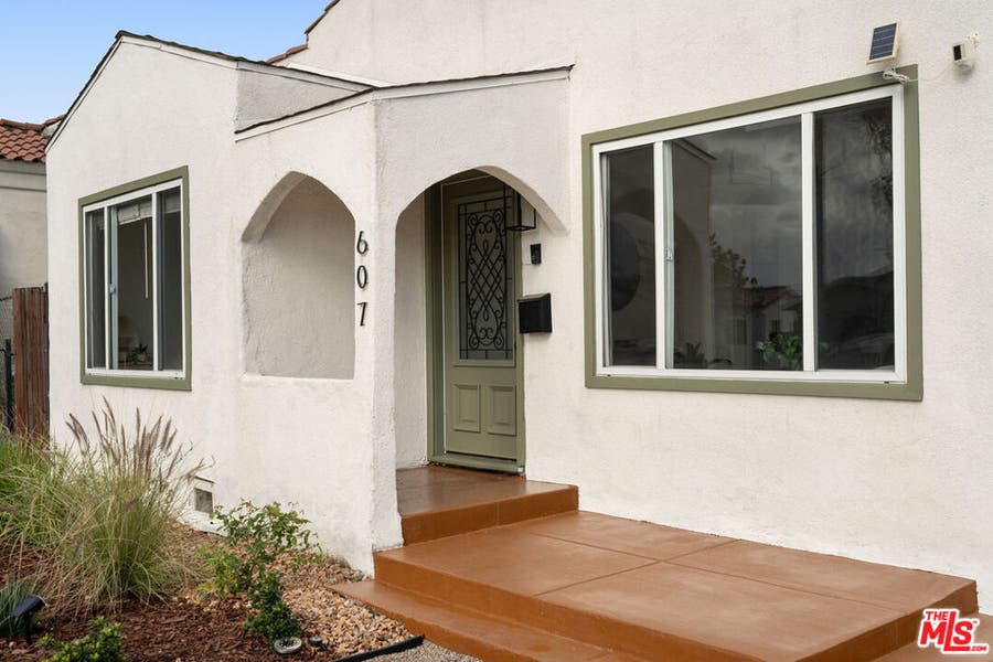Property photo for 607 W 111th Place, Los Angeles, CA