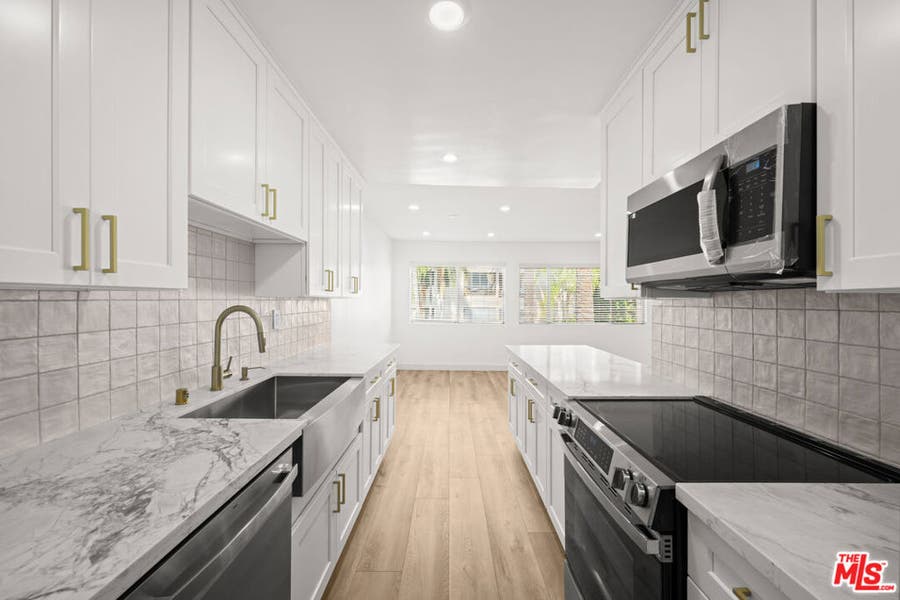 Property photo for 136 S Palm Drive, #201, Beverly Hills, CA